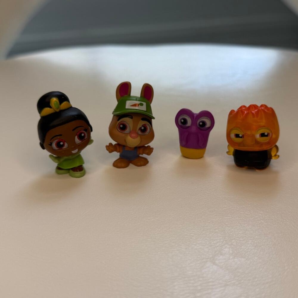 Disney Doorables Series 11 - Lot of 4 Figures